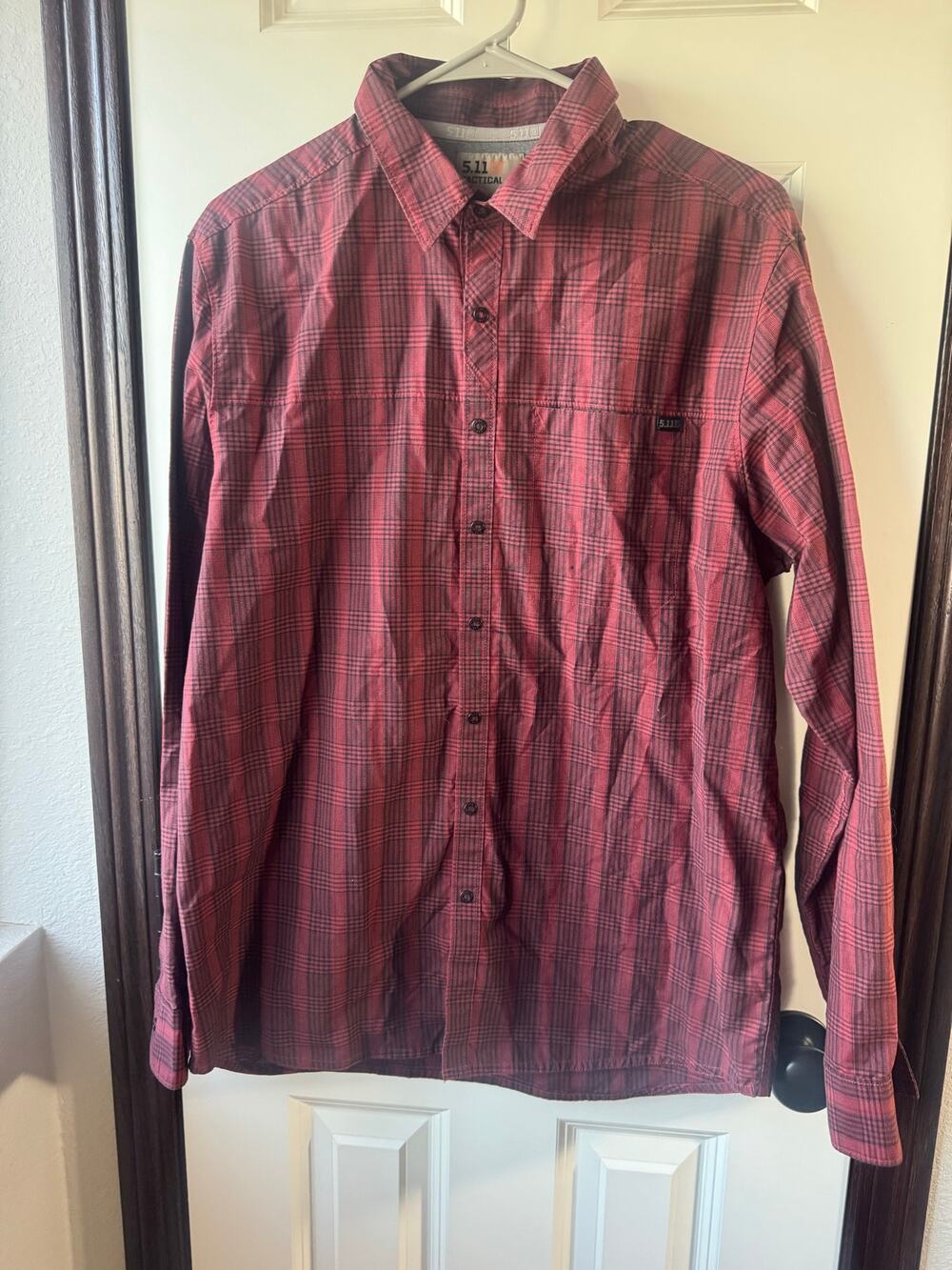5.11 Tactical Men's Red Black Plaid Long Sleeve Button Down Shirt Size Medium
